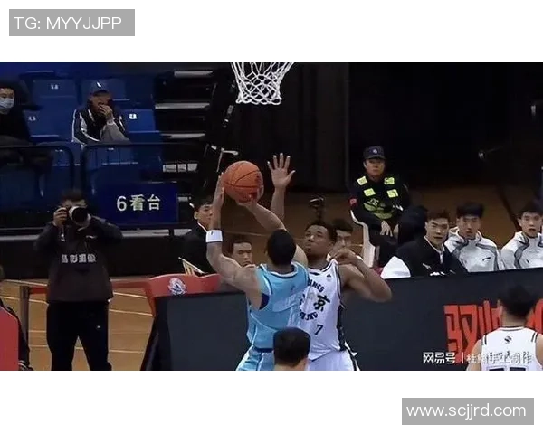 外援狂砍88分本土仅得11分引发网友热议呼吁关注NBA赛事